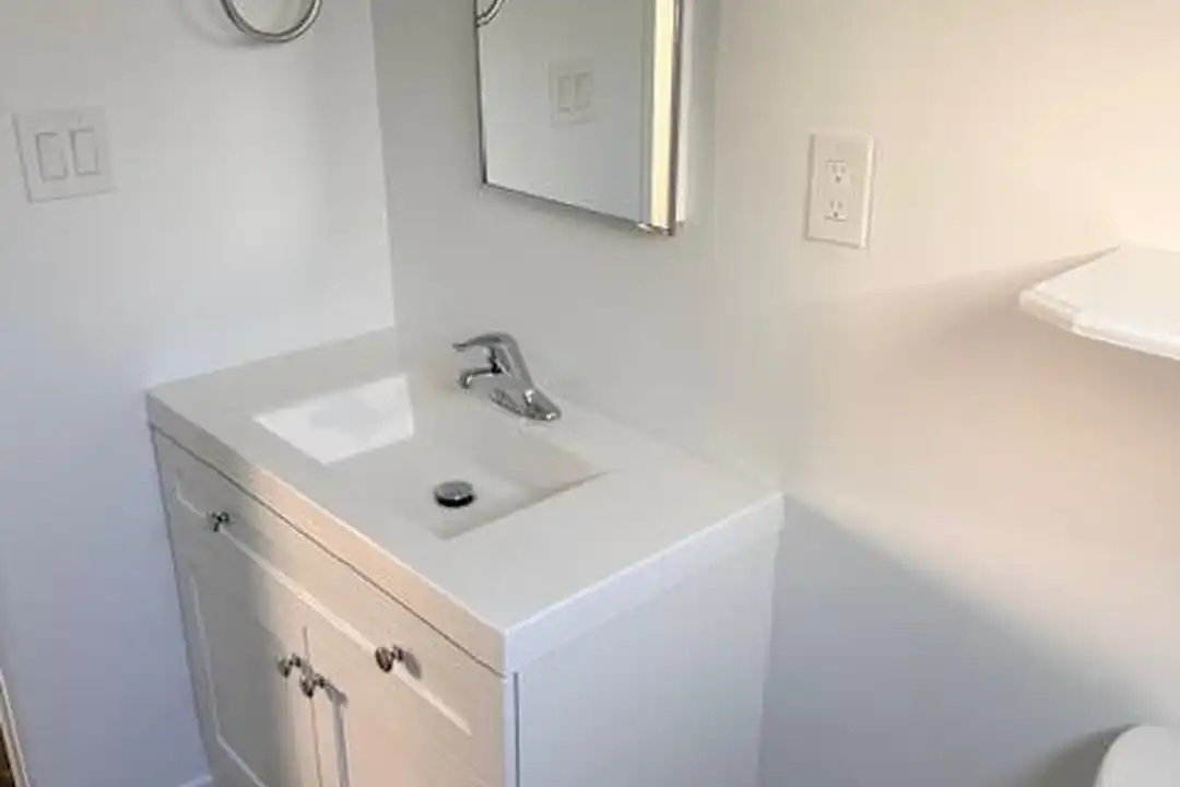 1403 Obispo Ave unit 3 - View 6