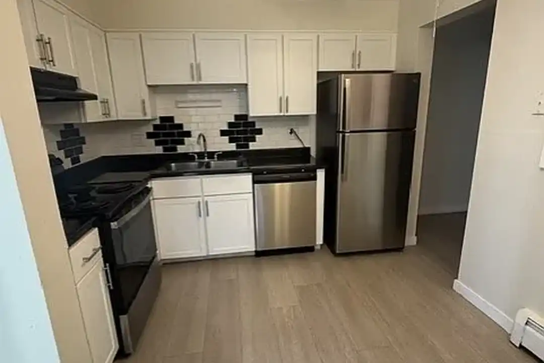 Twin Fountain Apartments – photo 1