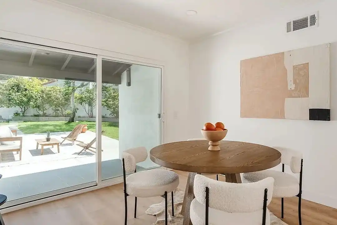 300 S Kenter Ave unit A - View 5