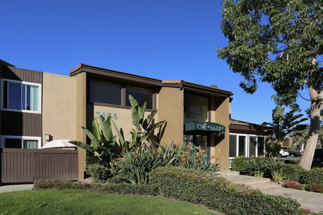 Apartment in San Diego - View 3