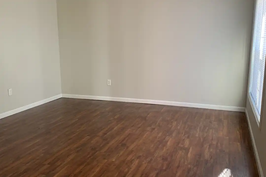 726 Ohio Pike unit 3 - View 3