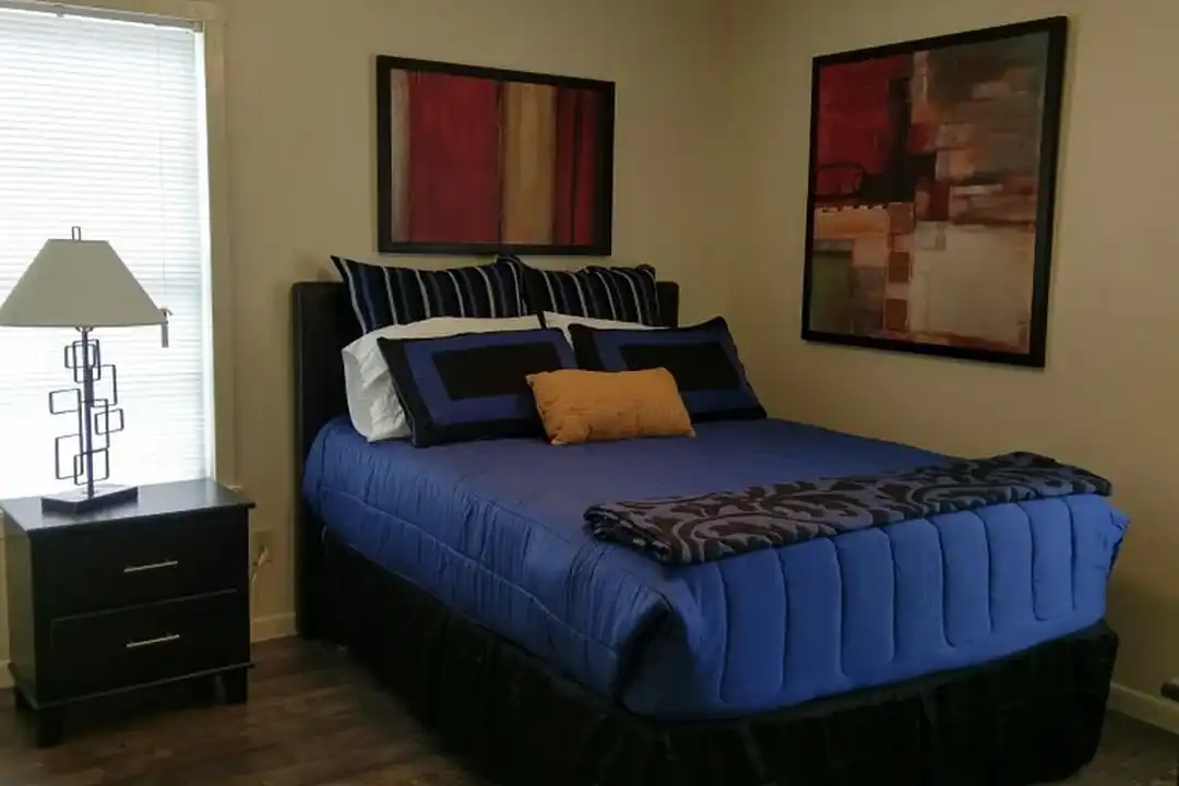 Colony Apartments – photo 1