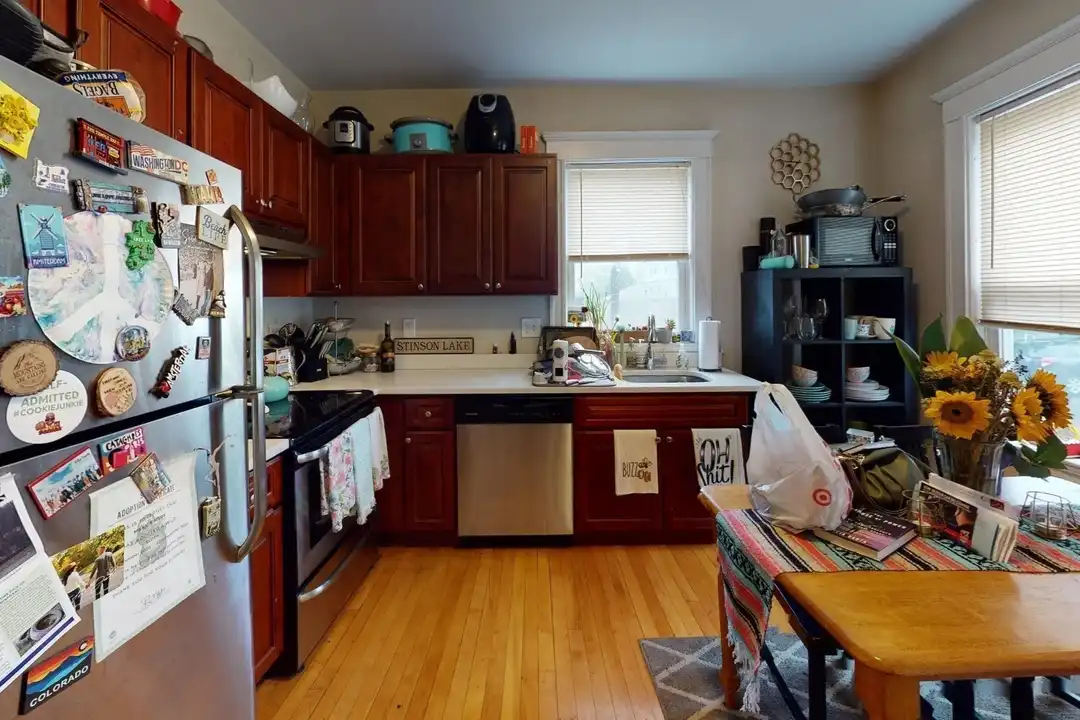 295 Washington St unit 295 – photo 1