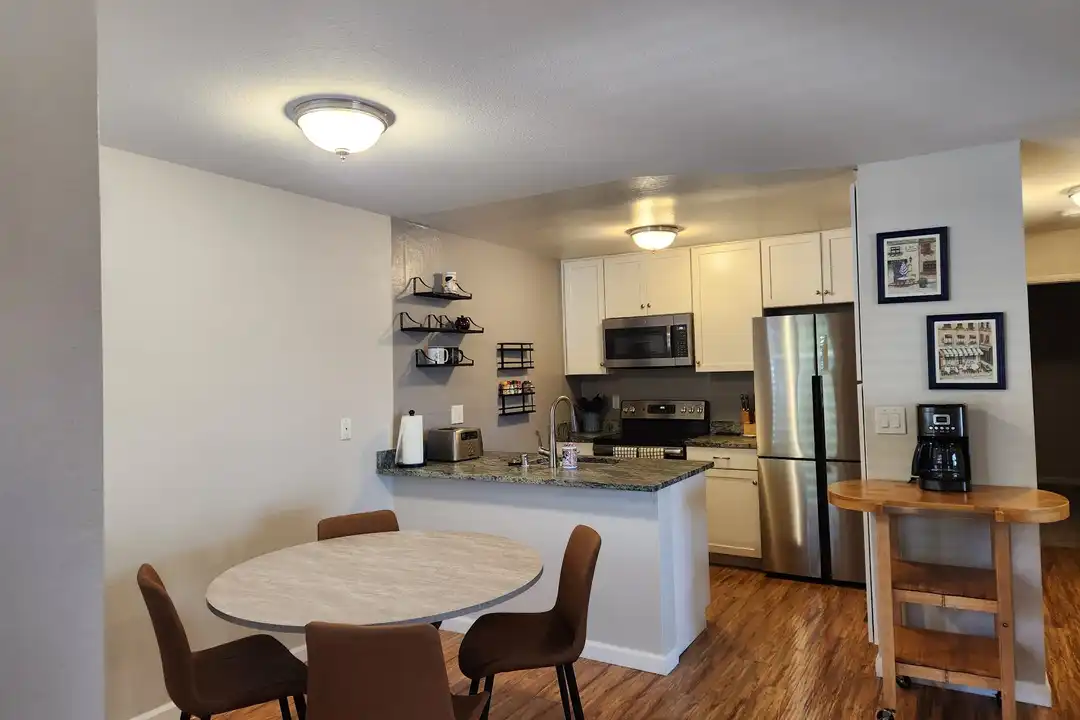 5450 Concord Blvd - View 4