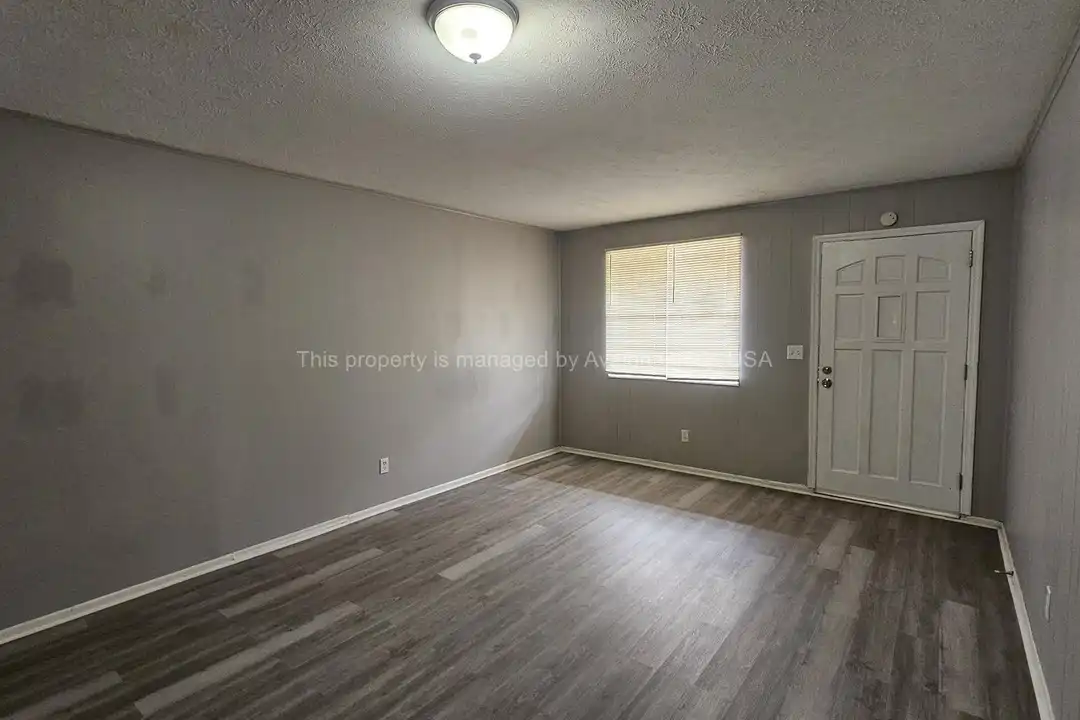 9504 Evesham Rd – pohled 3