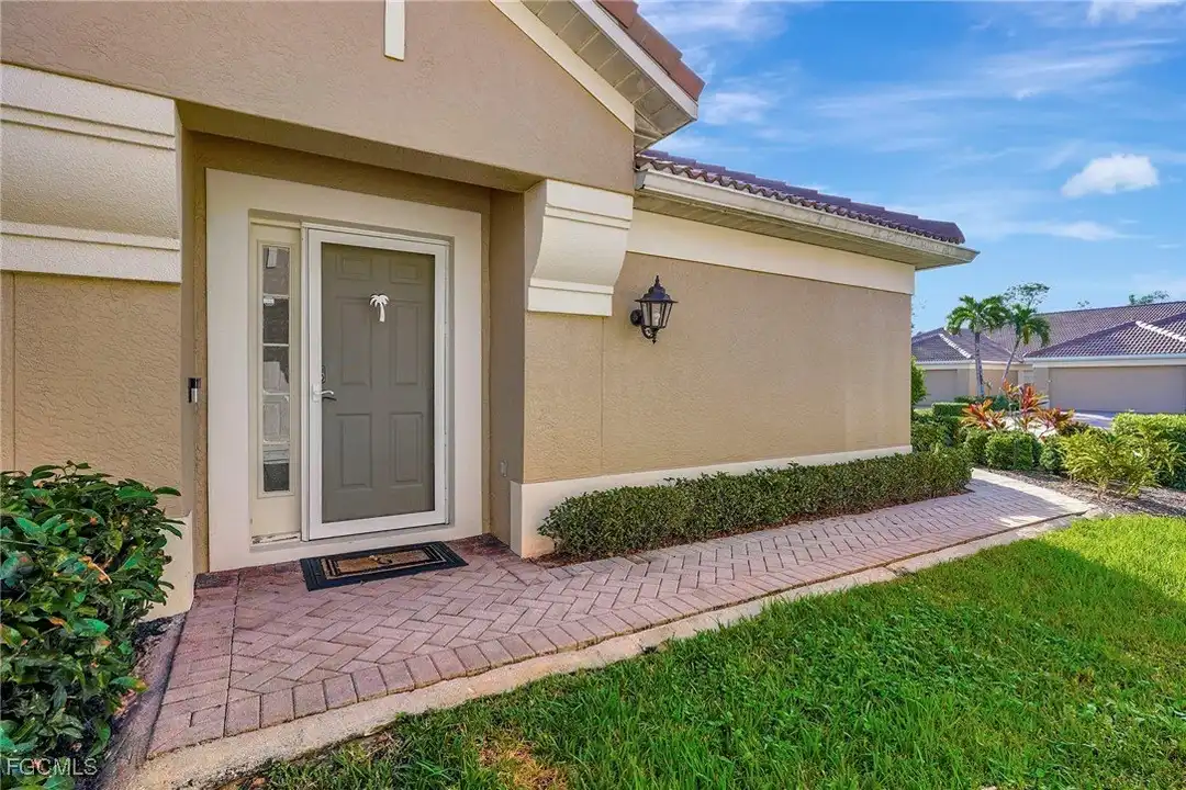 11041 Iron Horse Way - View 3