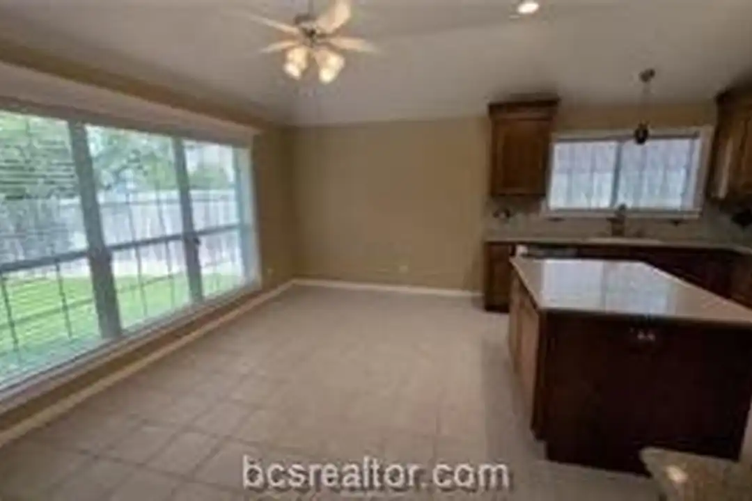 307 Stoney Hills Ct - View 4