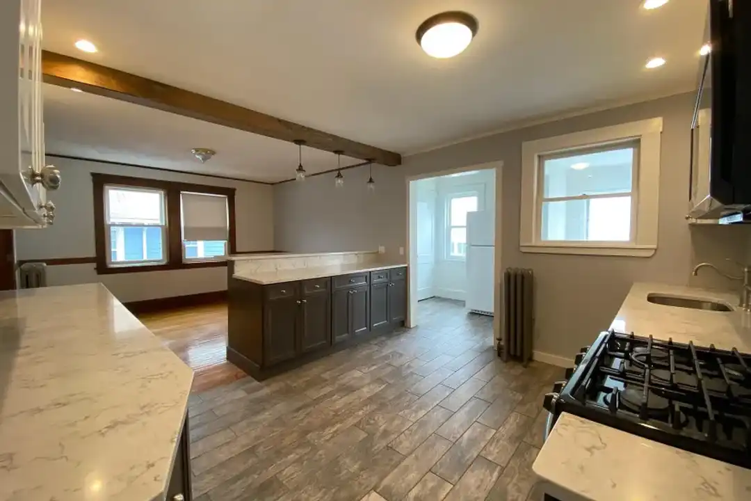 House in Boston - View 3