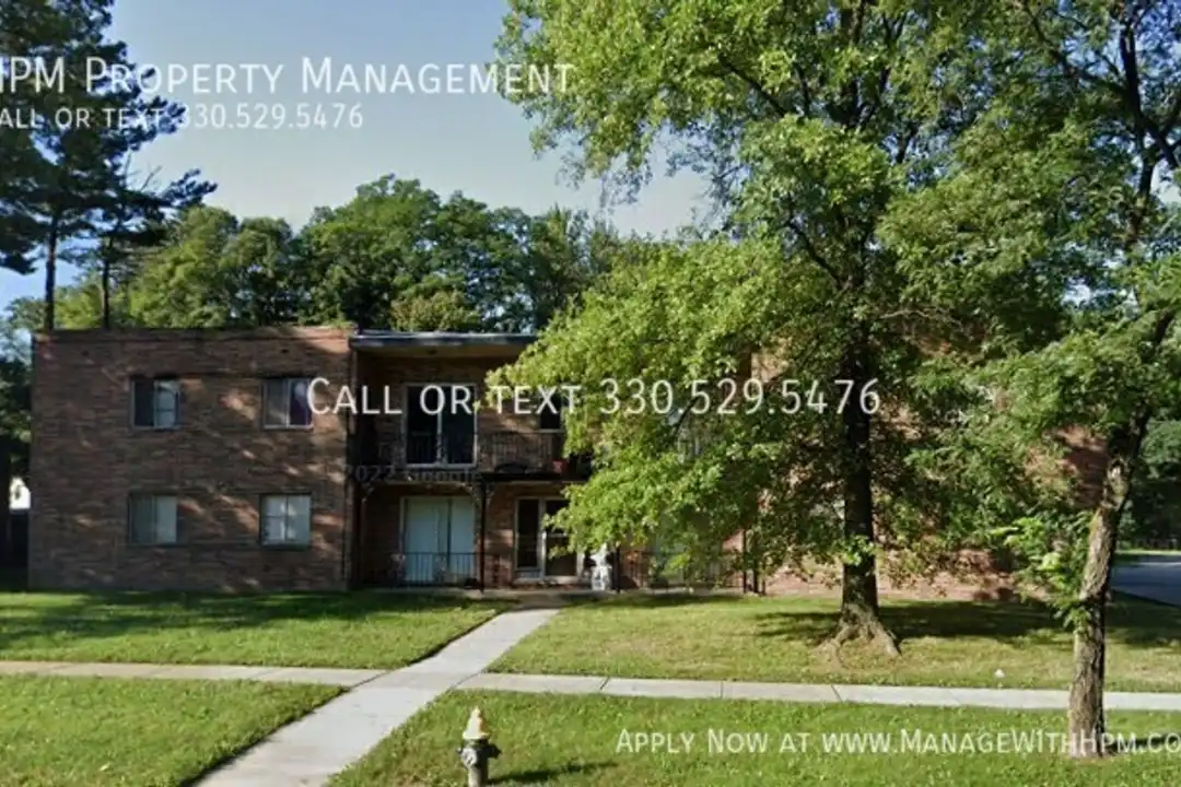 850 S Green Rd unit 6 – photo 1