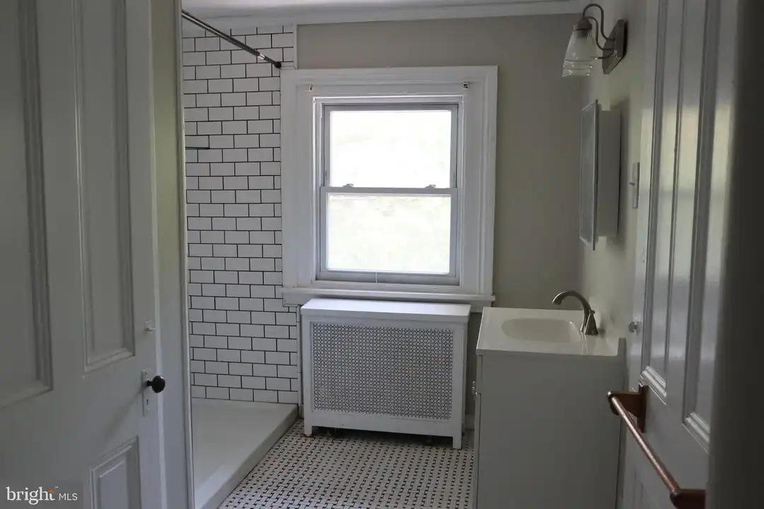 101 E Main St unit 3F - More