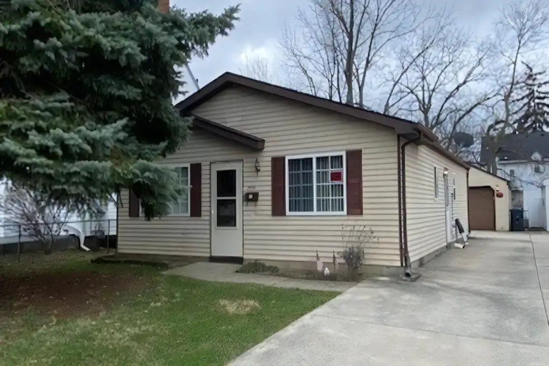 2924 117th St – photo 1