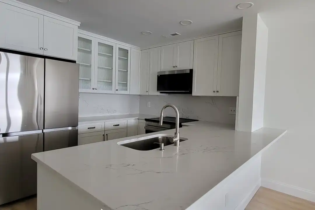 862 Southwest Dr unit stonebluff - View 6