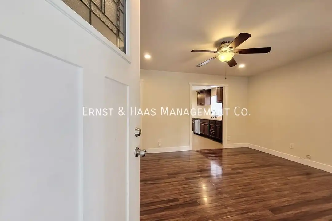 8429 Somerset Blvd - View 2
