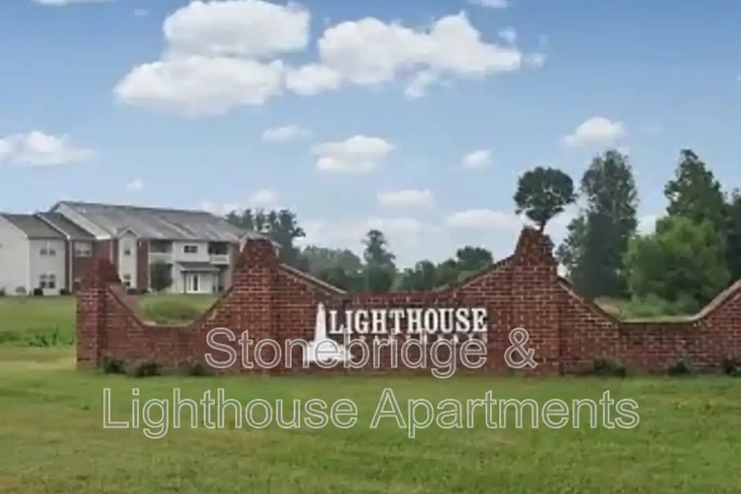 1104 Lighthouse Dr unit B 1 – photo 1 of 13