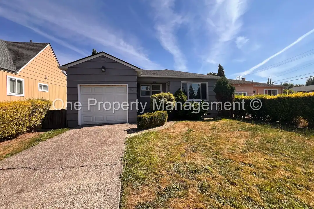 306 Douglas St – photo 1