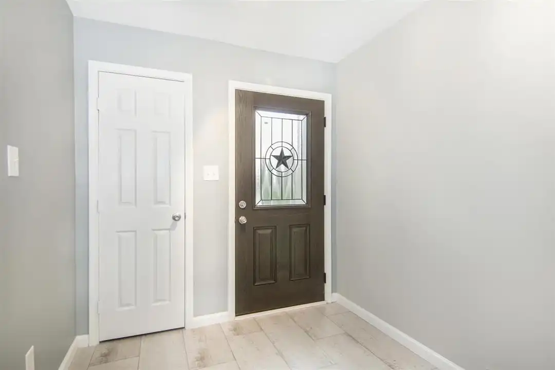 1720 Elgin St - View 4