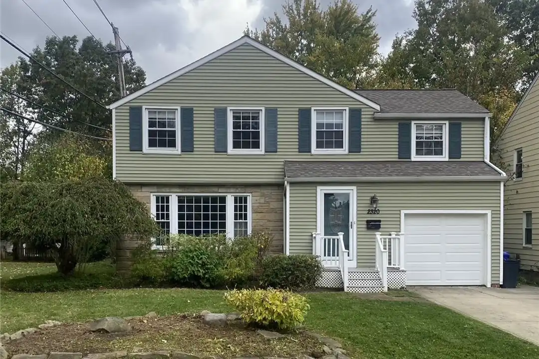 2320 Wrenford Rd – photo 1