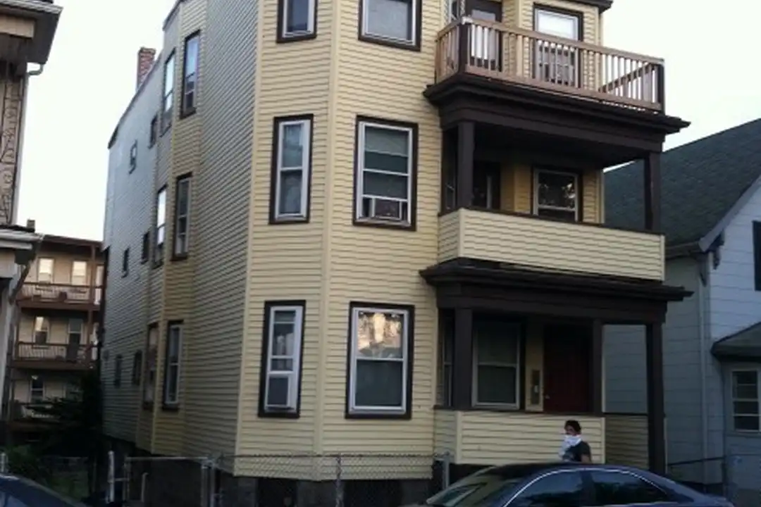 901 Saratoga St unit 3 – photo 1