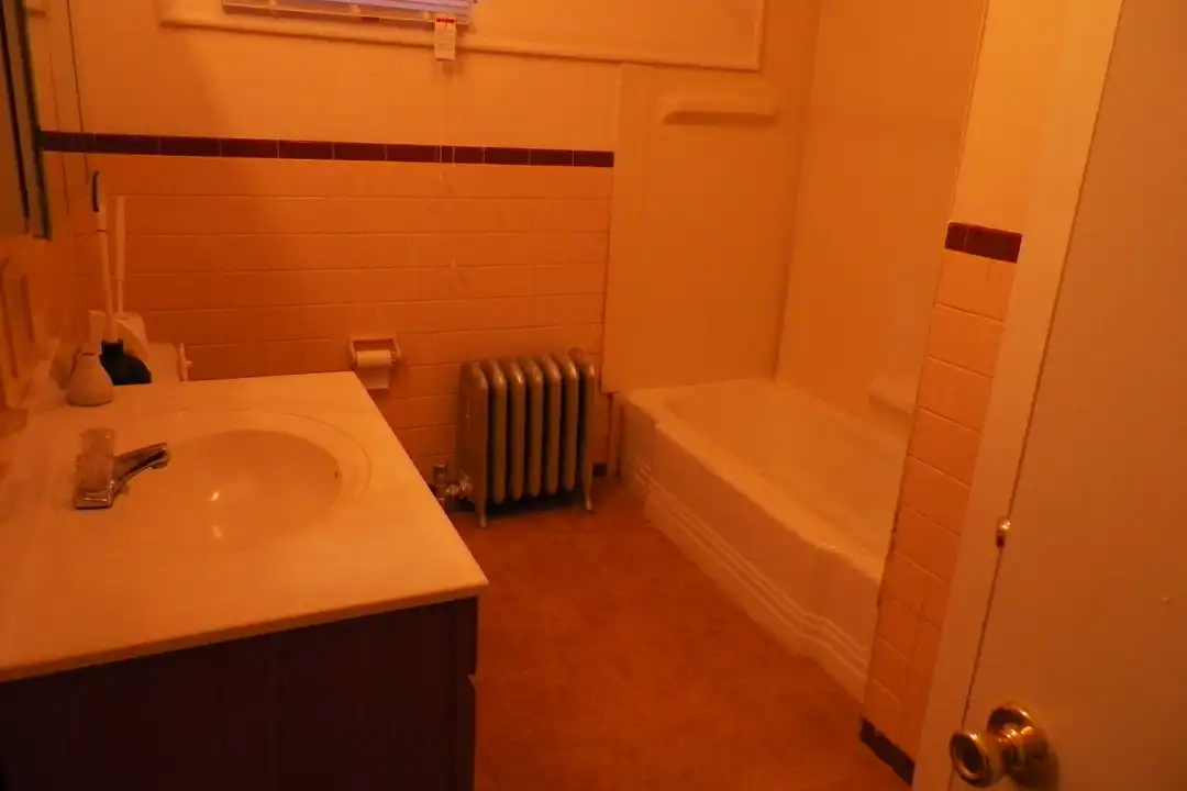 210 1st St unit 210 1st St. #5 - View 5