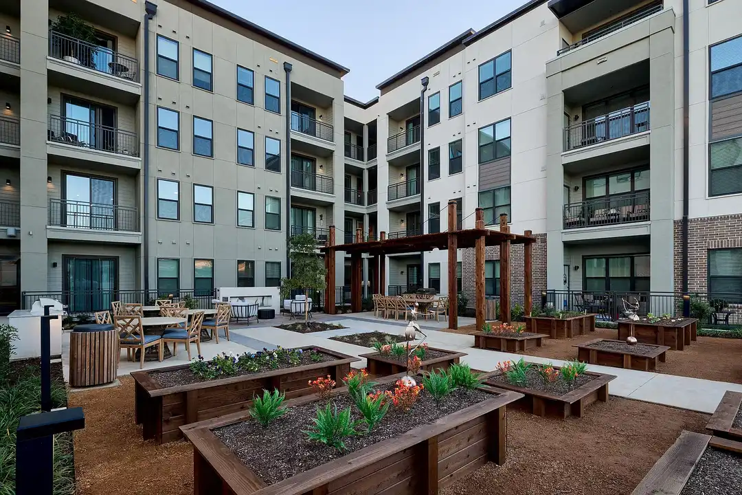Avenida Carrollton - 55+ Active Adult Apartment Homes - View 5