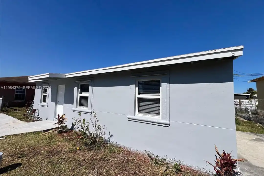 361 NW 16th St - View 3