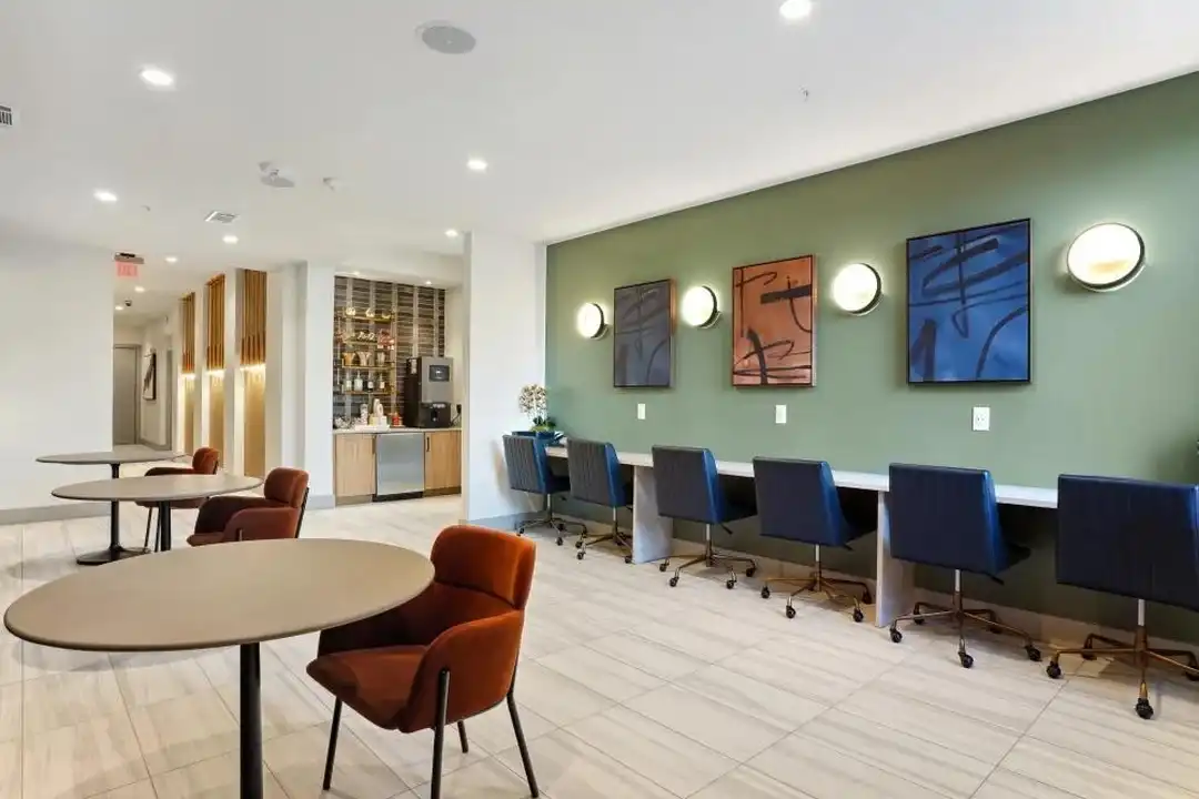 Apartment in Dallas - View 4