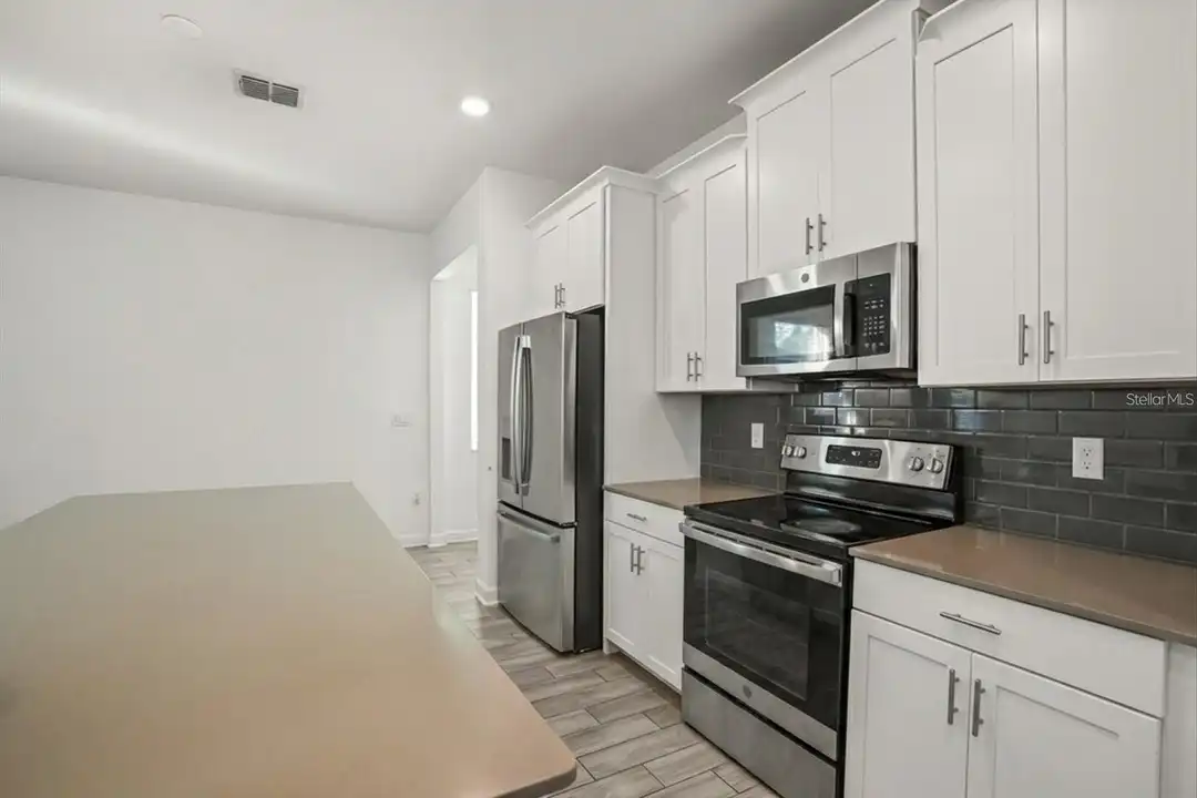 2999 Addison Blvd - View 5