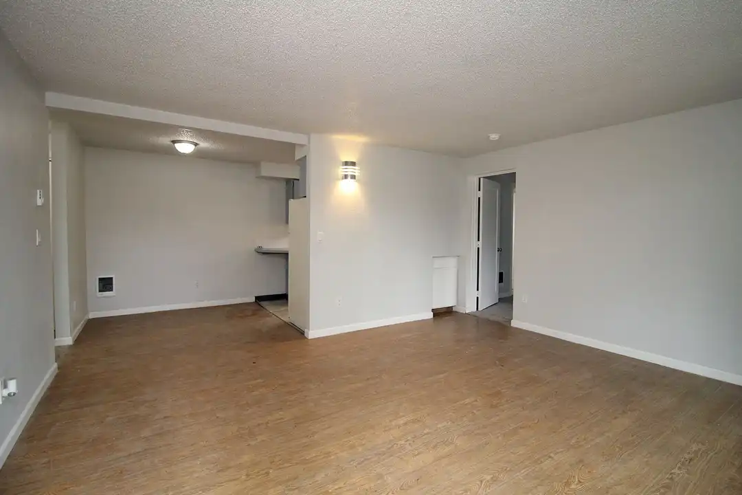 5704 SW Beaverton Hillsdale Hwy unit 8 - Widok 4
