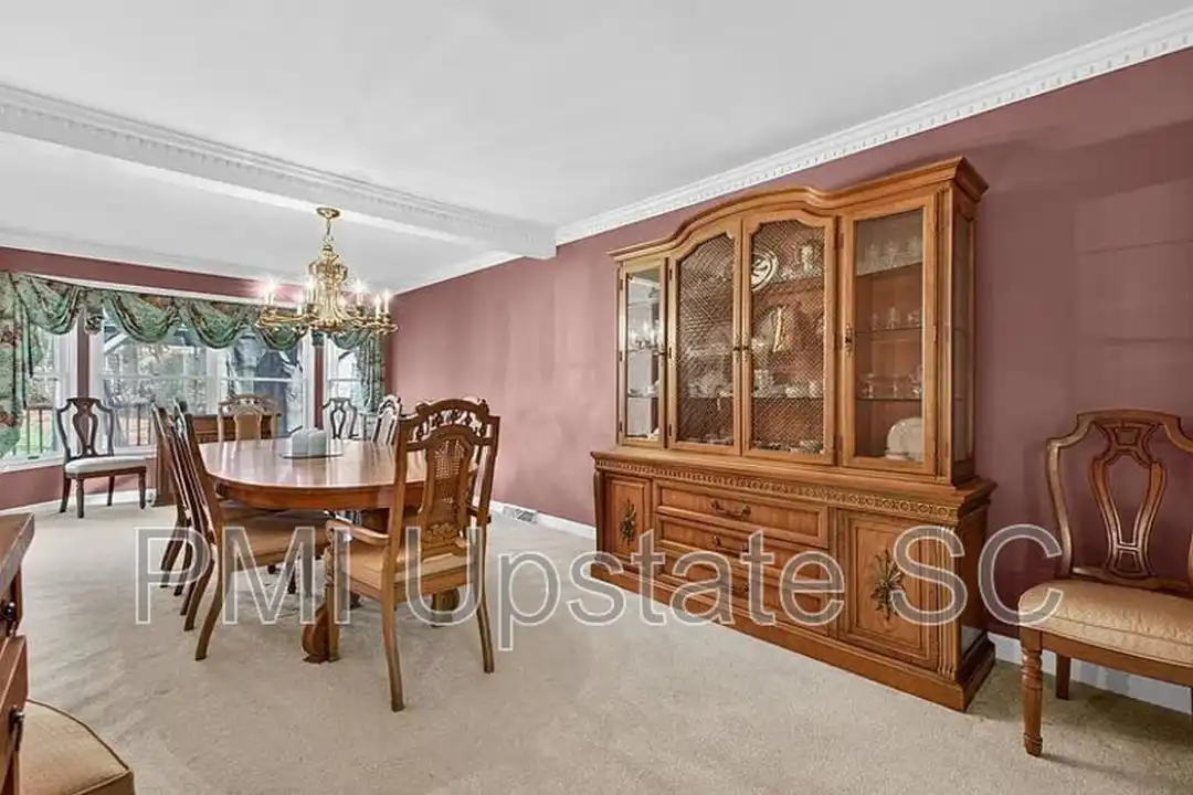 7 Tara Ave - View 5