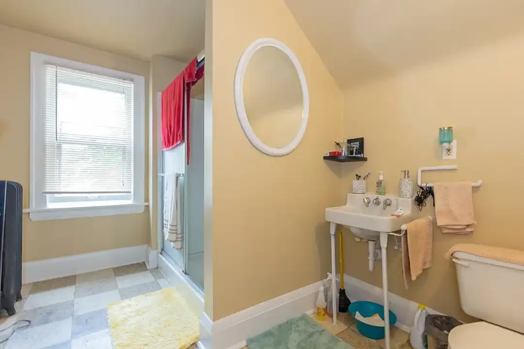 2460 Euclid Heights Blvd – photo 1 of 5