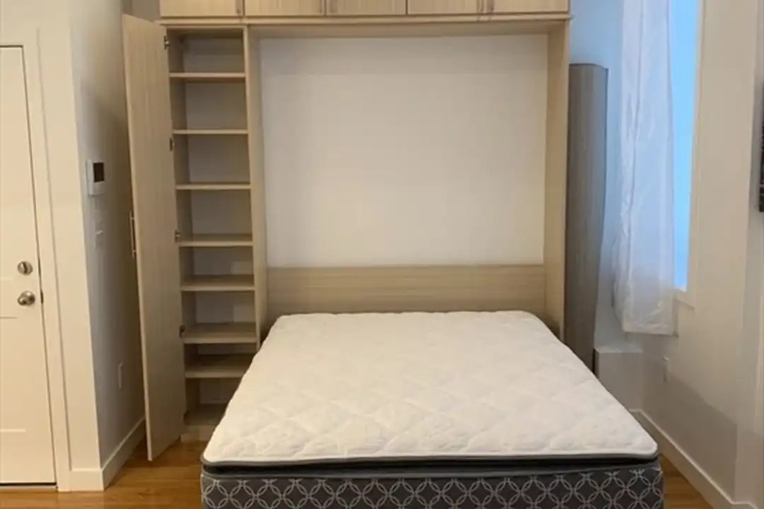9 6th St unit 8 – photo 1 of 10