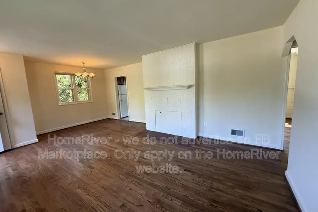 3400 Radnor Pl - View 4