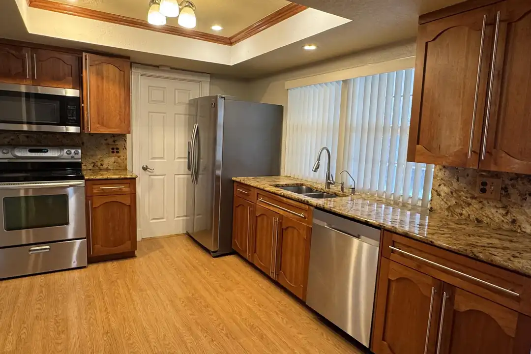 2180 NW 93rd Ave - View 4