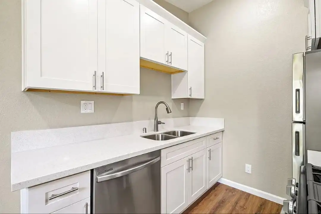 7437 Santa Ysabel Ave unit #E - View 3