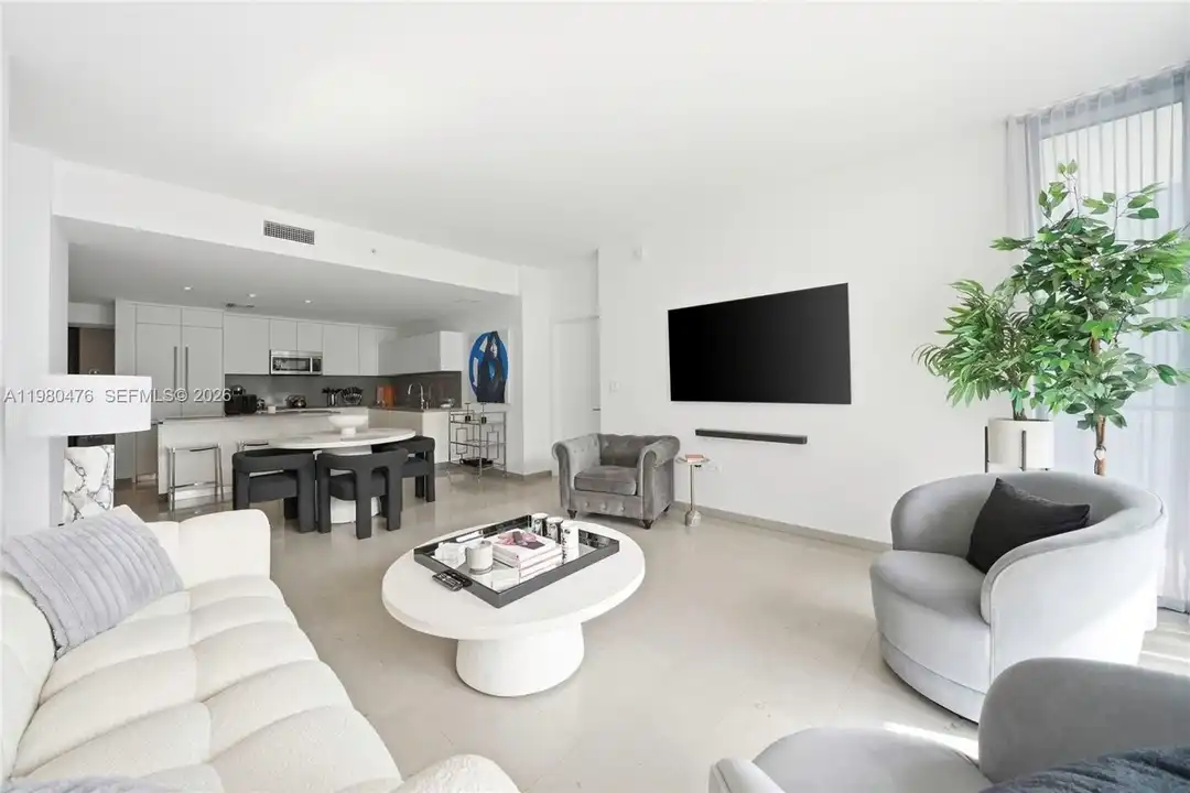 88 SW 7th St #1010 - View 6