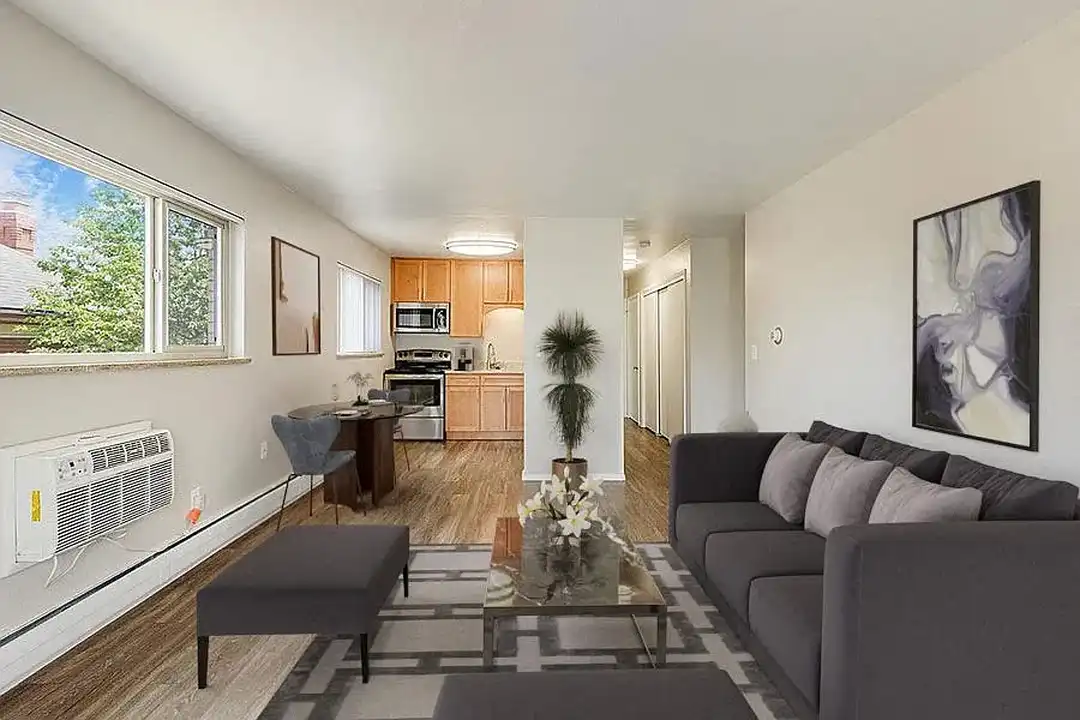 1120 & 1136 York - View 4