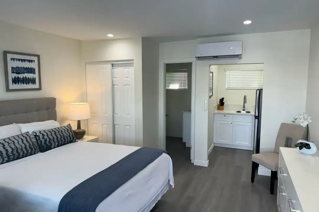 Country Place - View 4