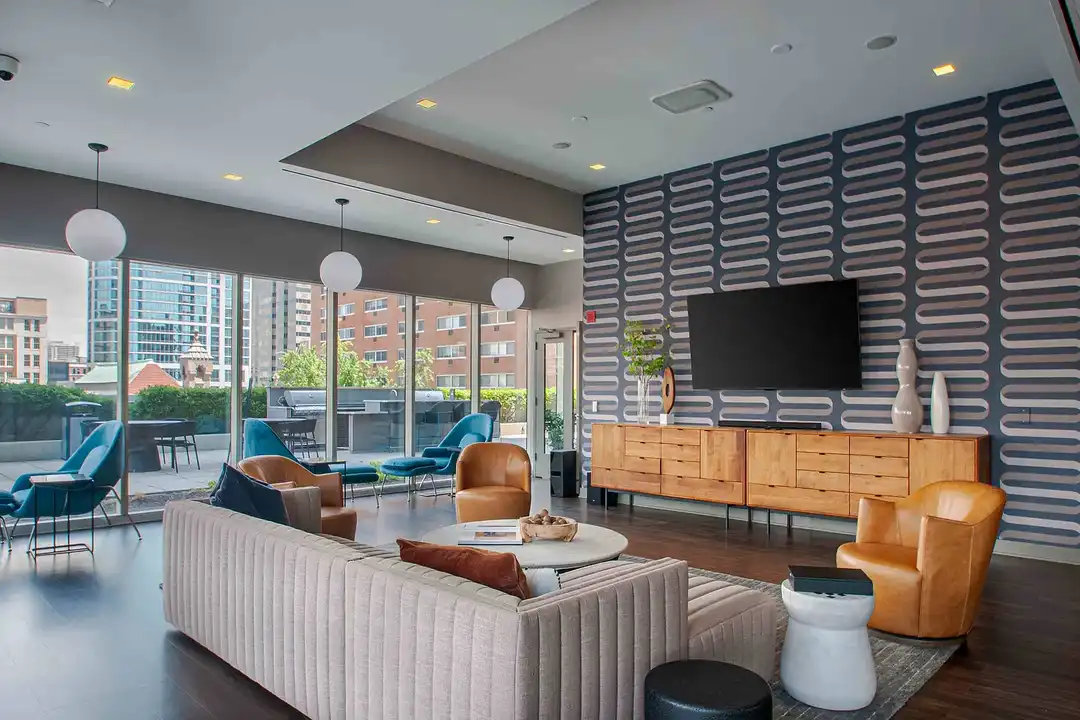 2116 Chestnut – photo 1