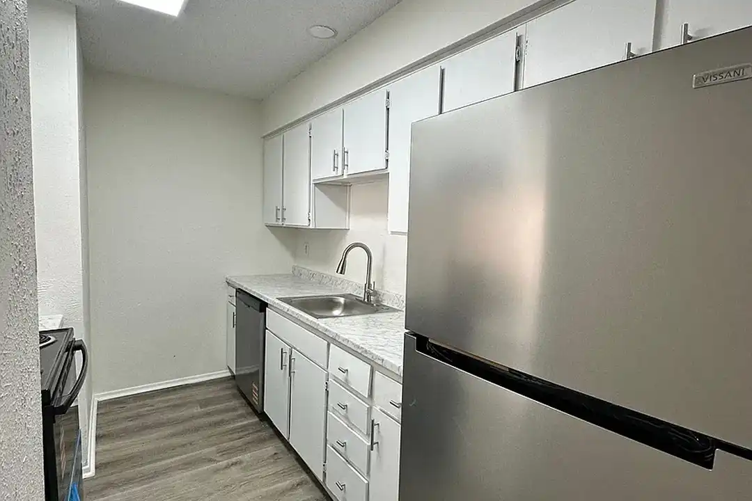 Whittington Park Apartments – photo 1 of 13