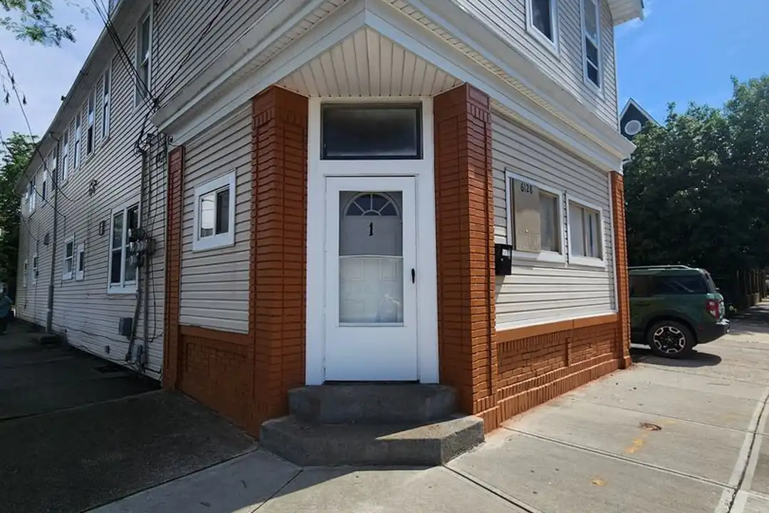 6128 Lausche Ave unit Unit 2 – photo 1