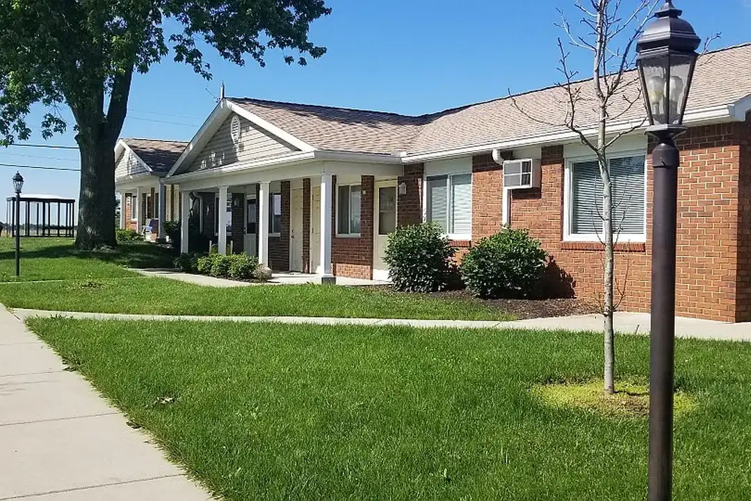 975 Monroe St – photo 1 of 6