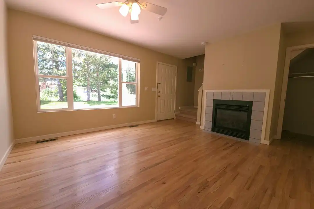 3790 Colorado Ave unit # E - More