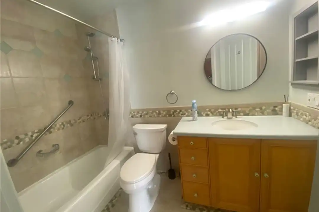 3103 Evening Way unit B – další