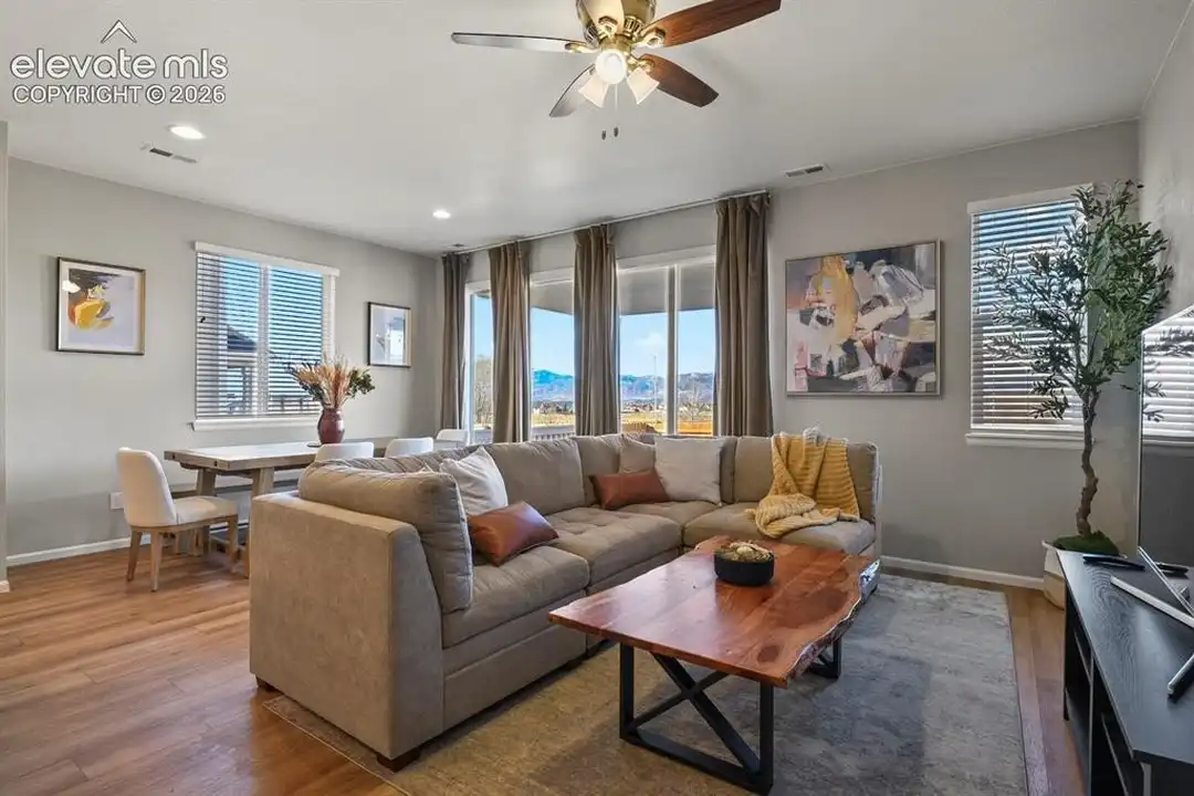 6445 Bodacious Cir - View 4