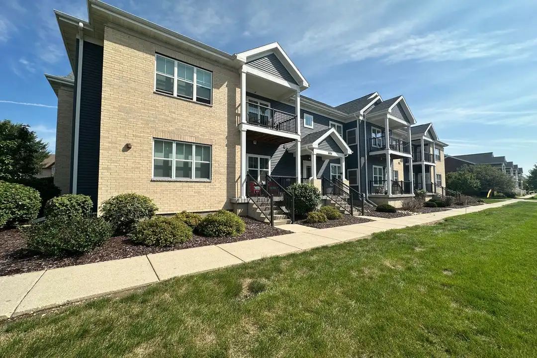 3036 Triumph Dr unit #204 – photo 1