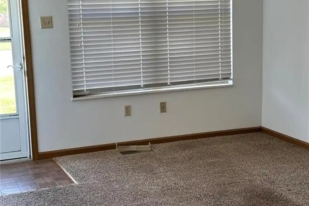 840 Southgate Dr - View 2