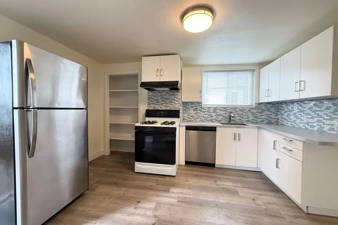 5 Sterling St unit Floor 2 – photo 1