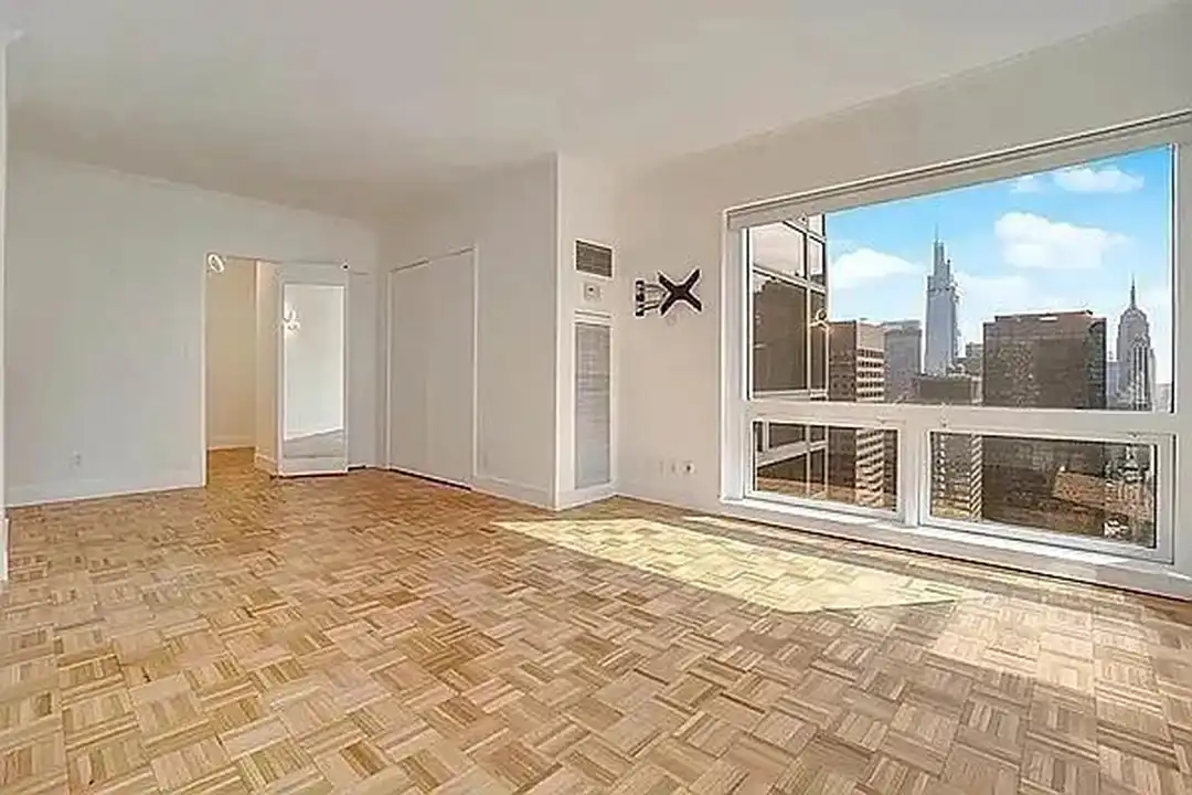 721-725 5th Ave unit 54H – pohled 6