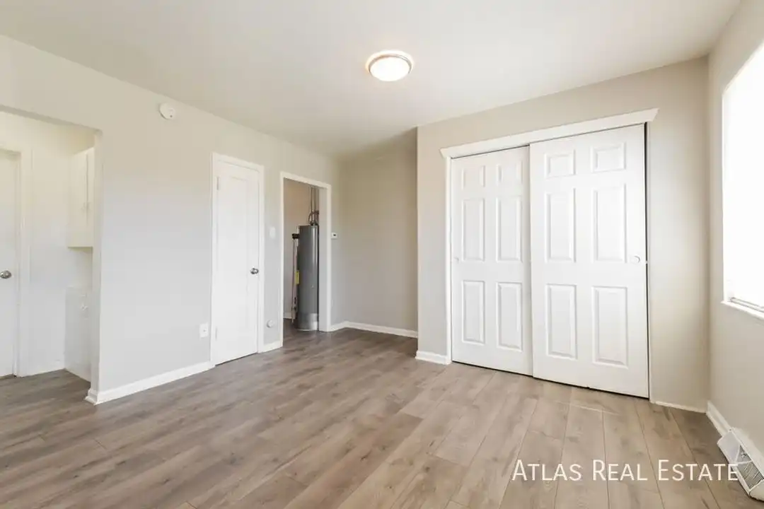 7137 E 60th Way - View 5
