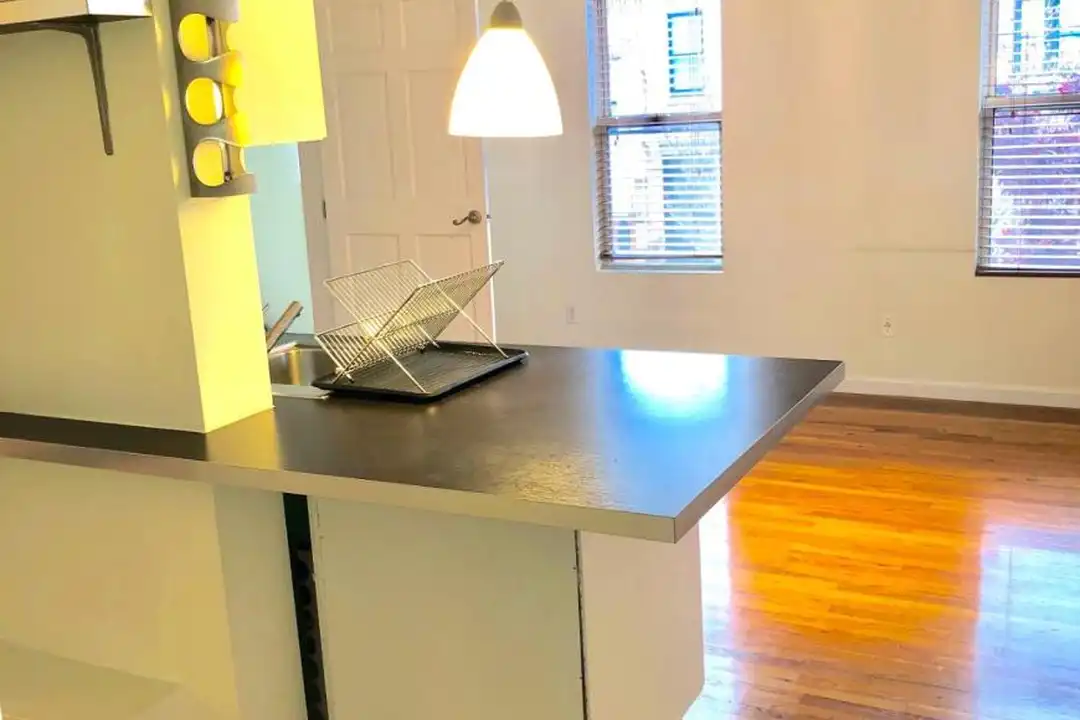 Apartment in New York, Ridgewood, Queens - More